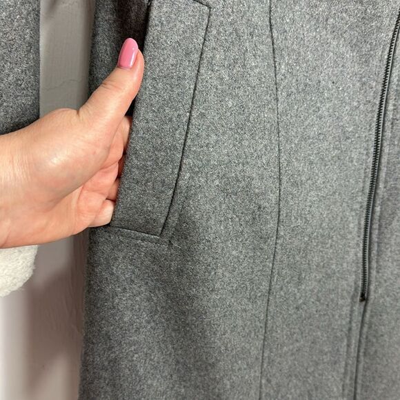 DKNY Wool Blend Asymmetrical Fleece Trimmed Coat In Gray Size 2 - Picture 3 of 13